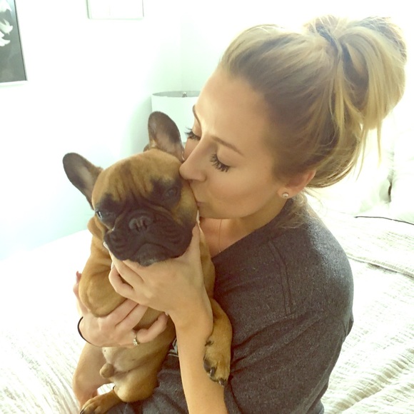 Meet your Posher, Sarah - Picture 1 of 1